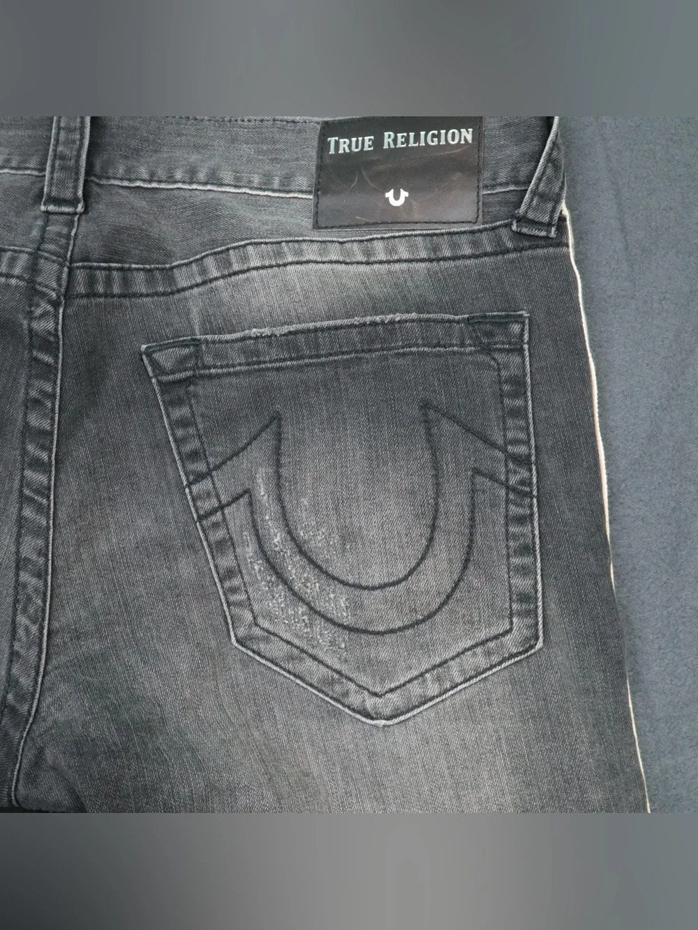 True Religion Geno Men's Distressed Denim Shorts Size 34 Gray Relaxed Slim